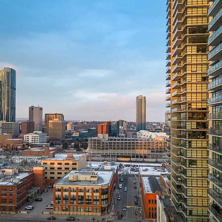 Modern Suite Calgary Downtown 5 Min Walk Stampede Buitenkant foto