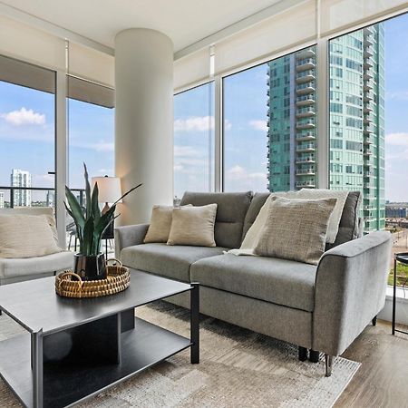 Modern Suite Calgary Downtown 5 Min Walk Stampede Buitenkant foto
