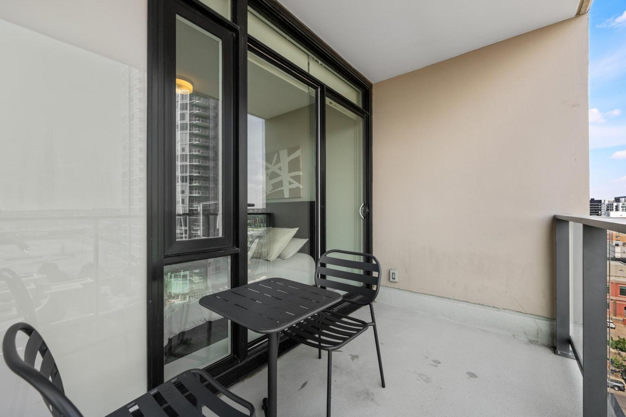 Modern Suite Calgary Downtown 5 Min Walk Stampede Buitenkant foto