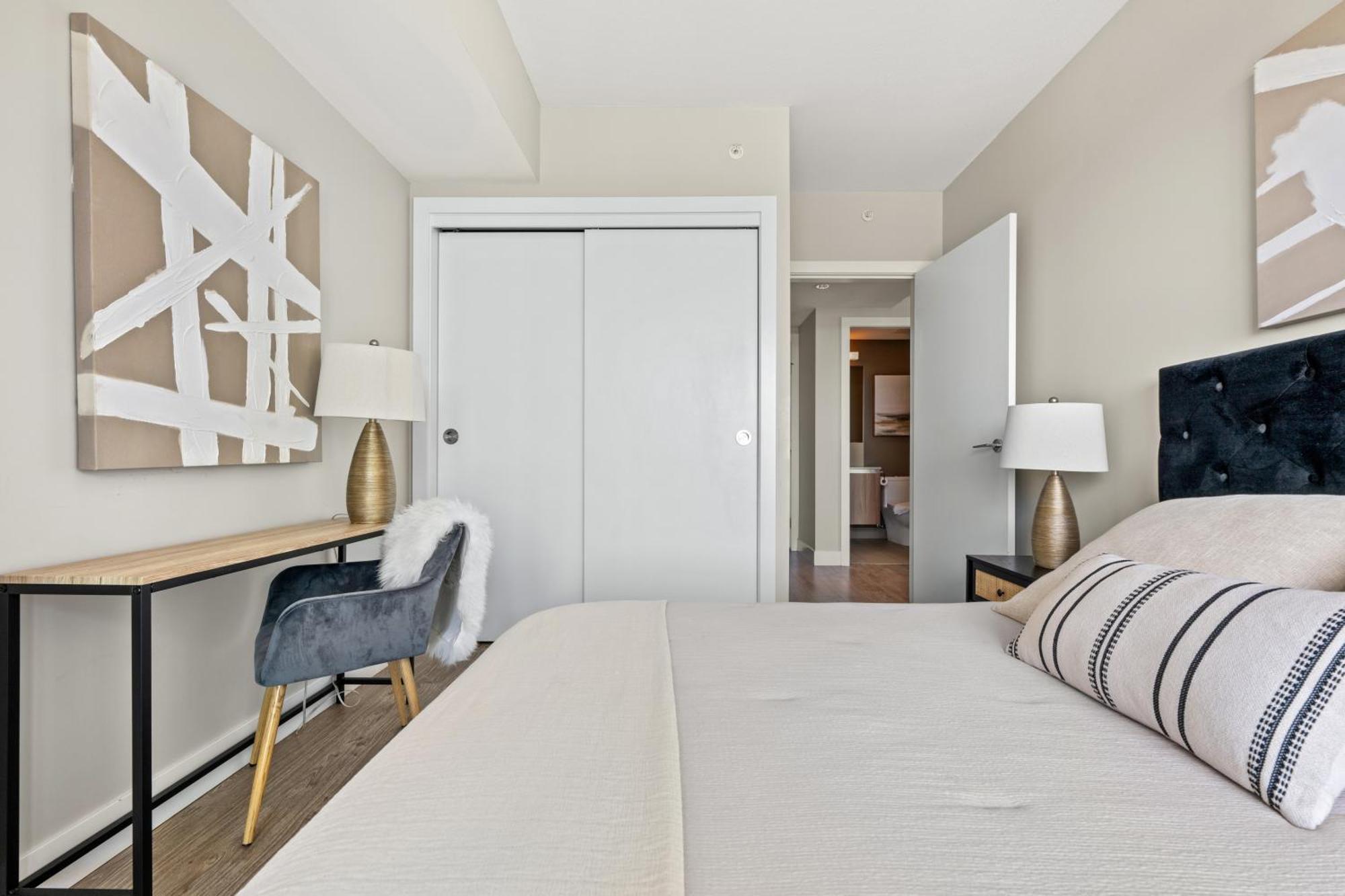 Modern Suite Calgary Downtown 5 Min Walk Stampede Buitenkant foto