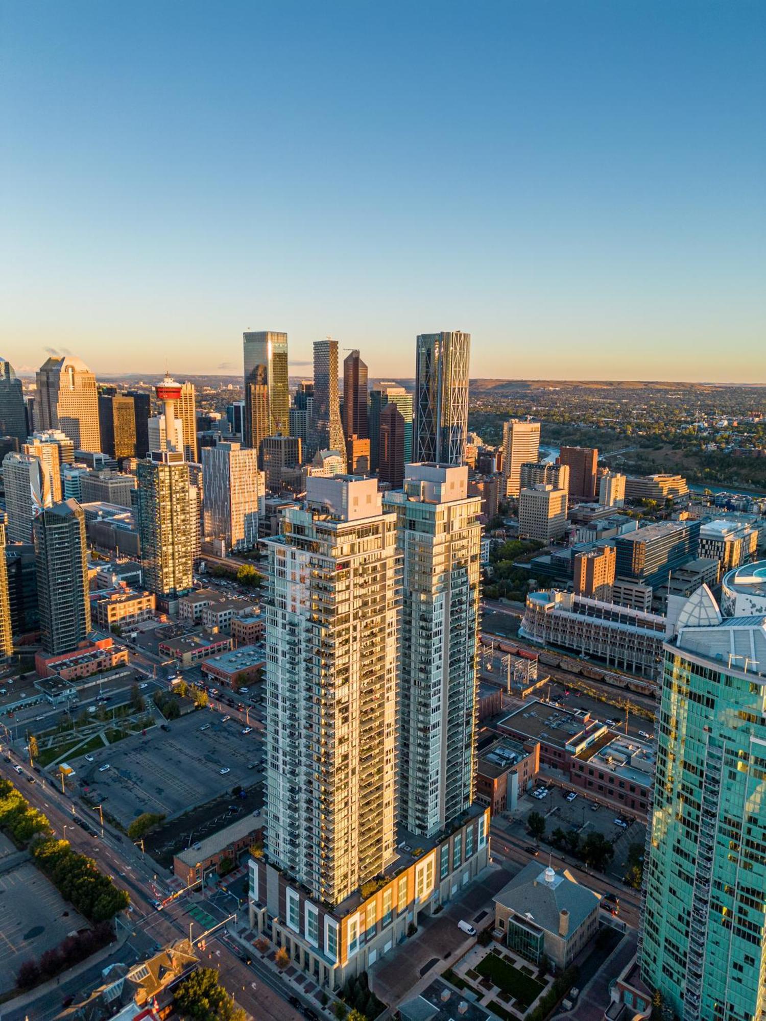 Modern Suite Calgary Downtown 5 Min Walk Stampede Buitenkant foto