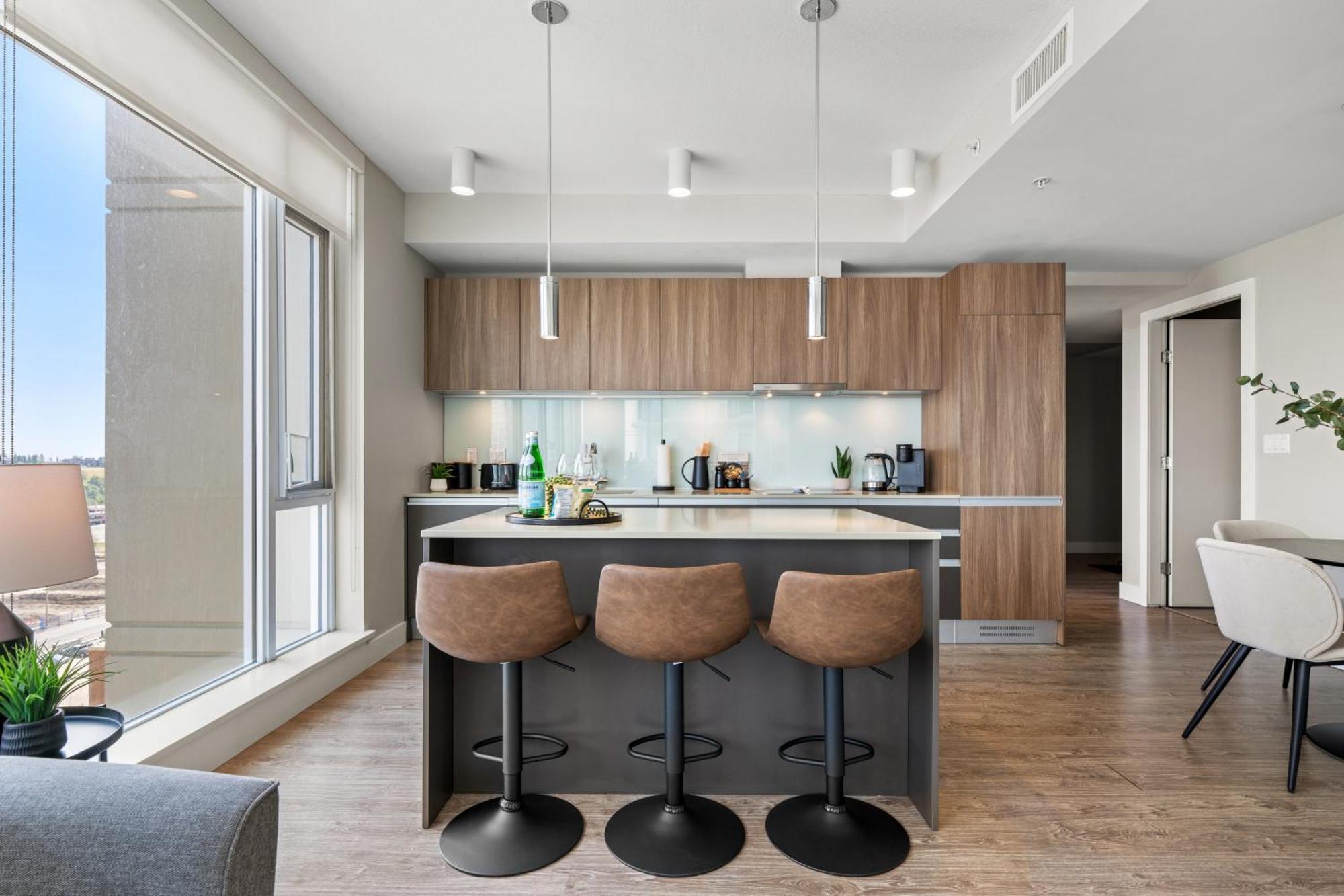 Modern Suite Calgary Downtown 5 Min Walk Stampede Buitenkant foto