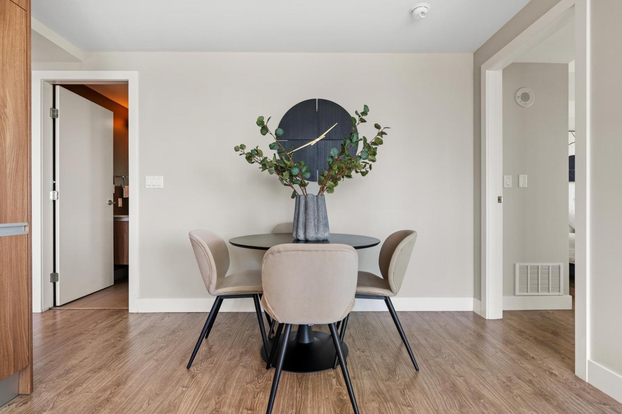 Modern Suite Calgary Downtown 5 Min Walk Stampede Buitenkant foto